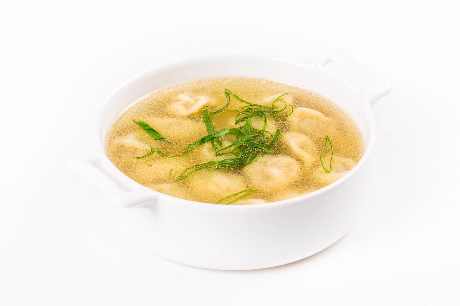 Пельмени с бульоном