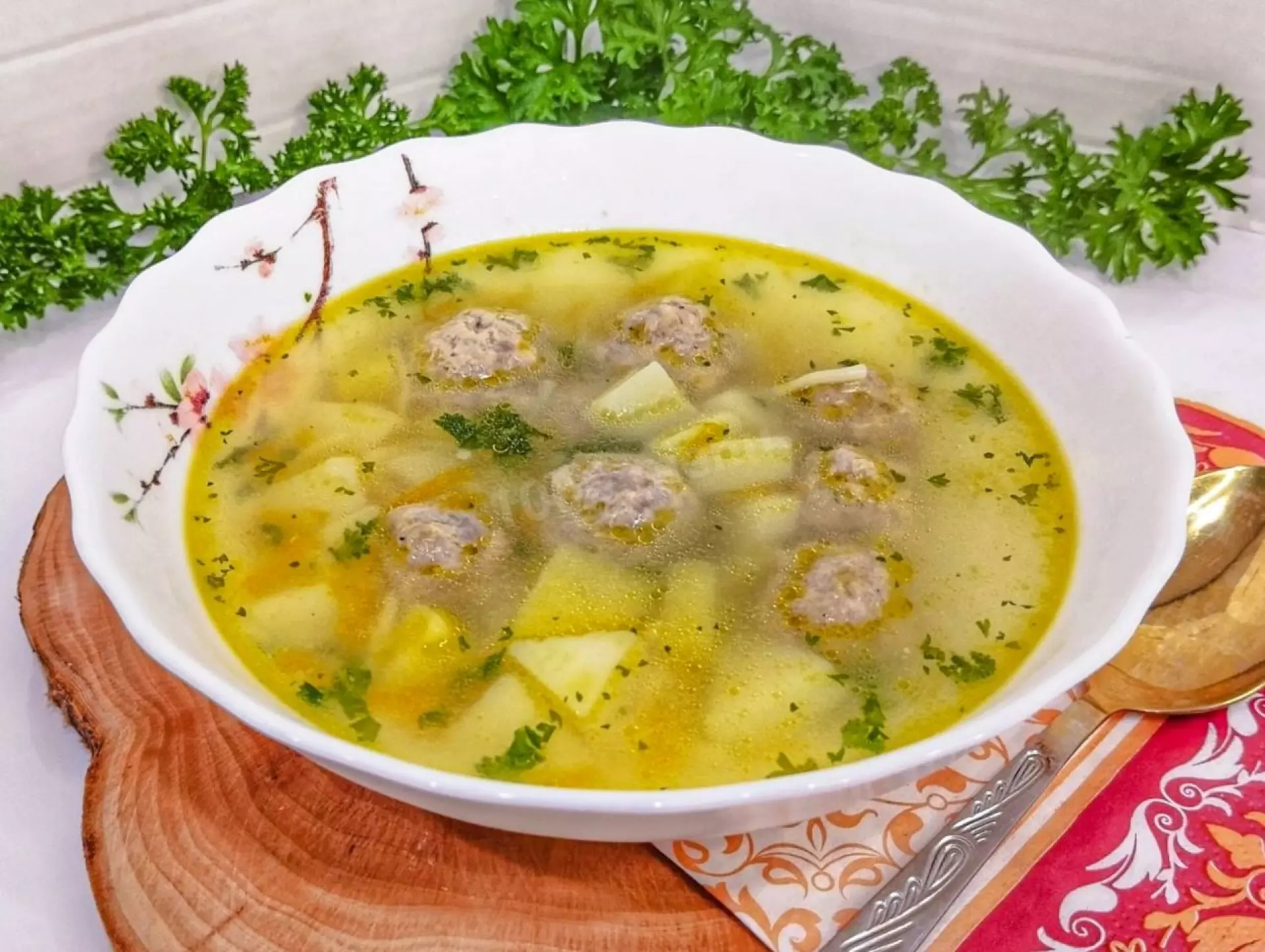 Суп с фрикадельками